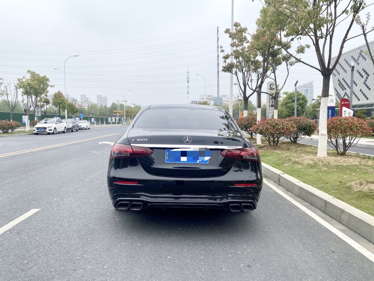 奔驰 奔驰E级  2021款 E 260 L图片