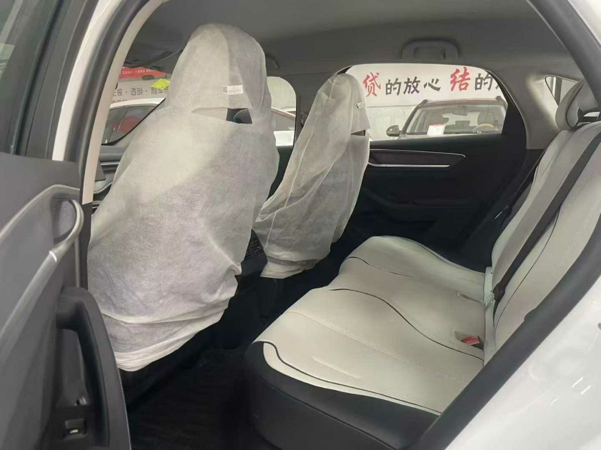 沃爾沃 S90新能源  2025款 插電式混動(dòng) 四驅(qū)長續(xù)航智逸豪華版圖片