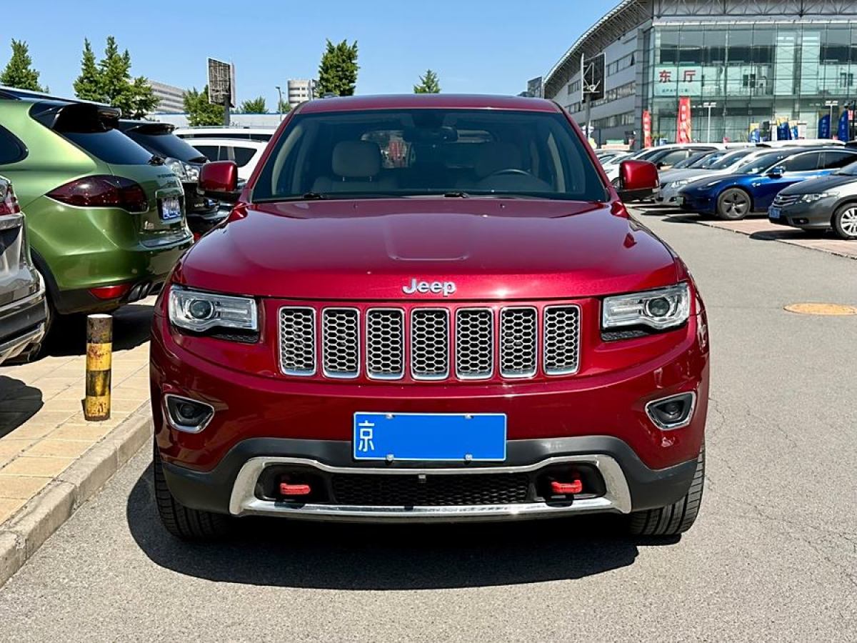 Jeep 大切諾基  2015款 3.6L 精英導(dǎo)航版圖片