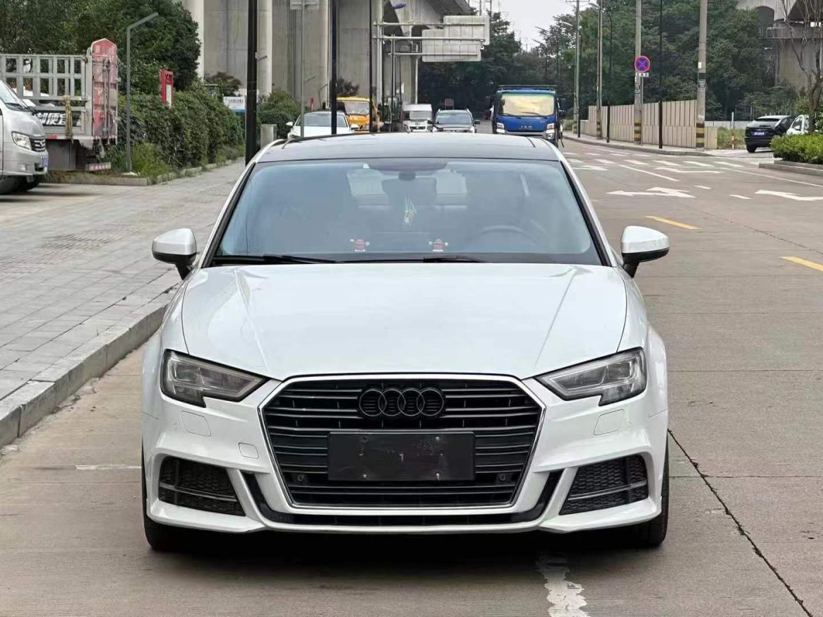 奧迪 奧迪A3  2019款 A3 35TFSI Limousine時尚型圖片