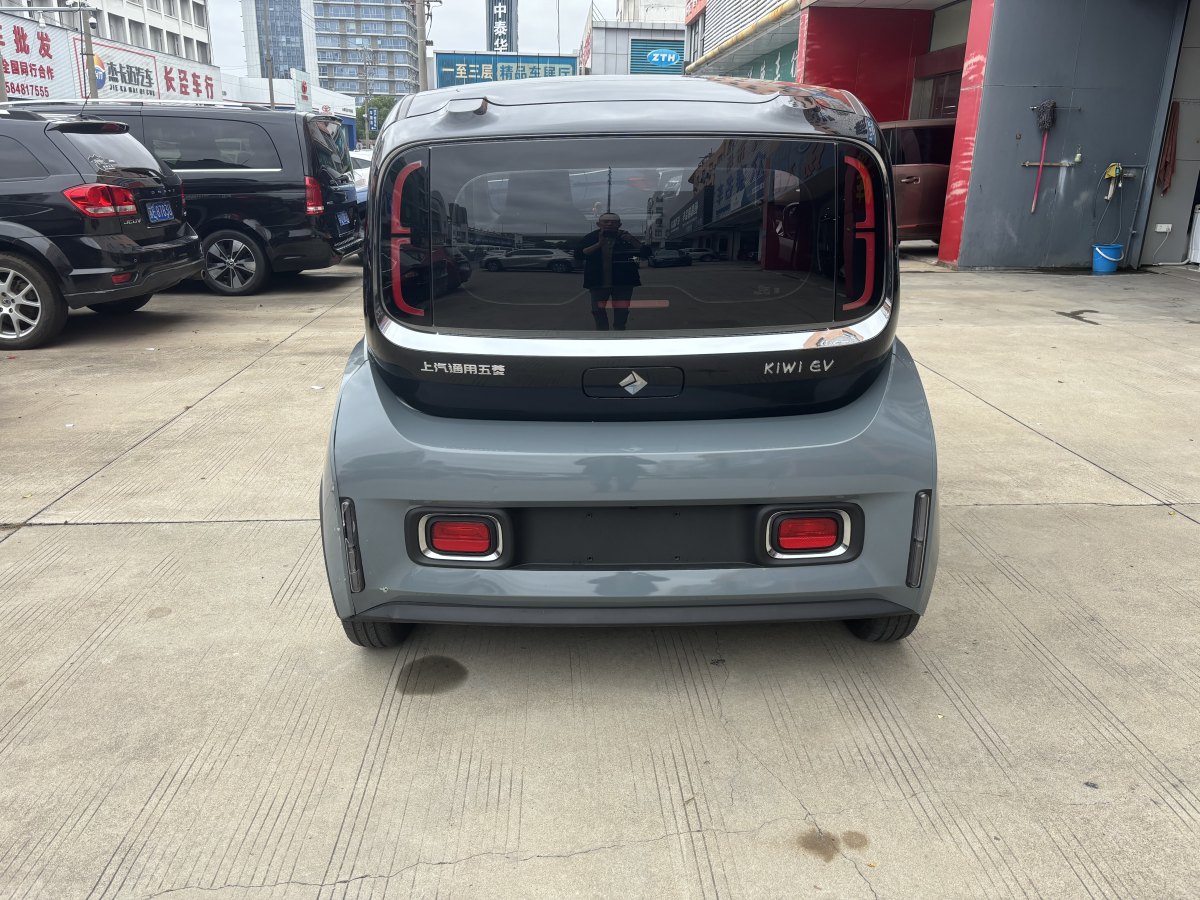 2024年4月寶駿 寶駿KiWi EV  2023款 智潮版 磷酸鐵鋰