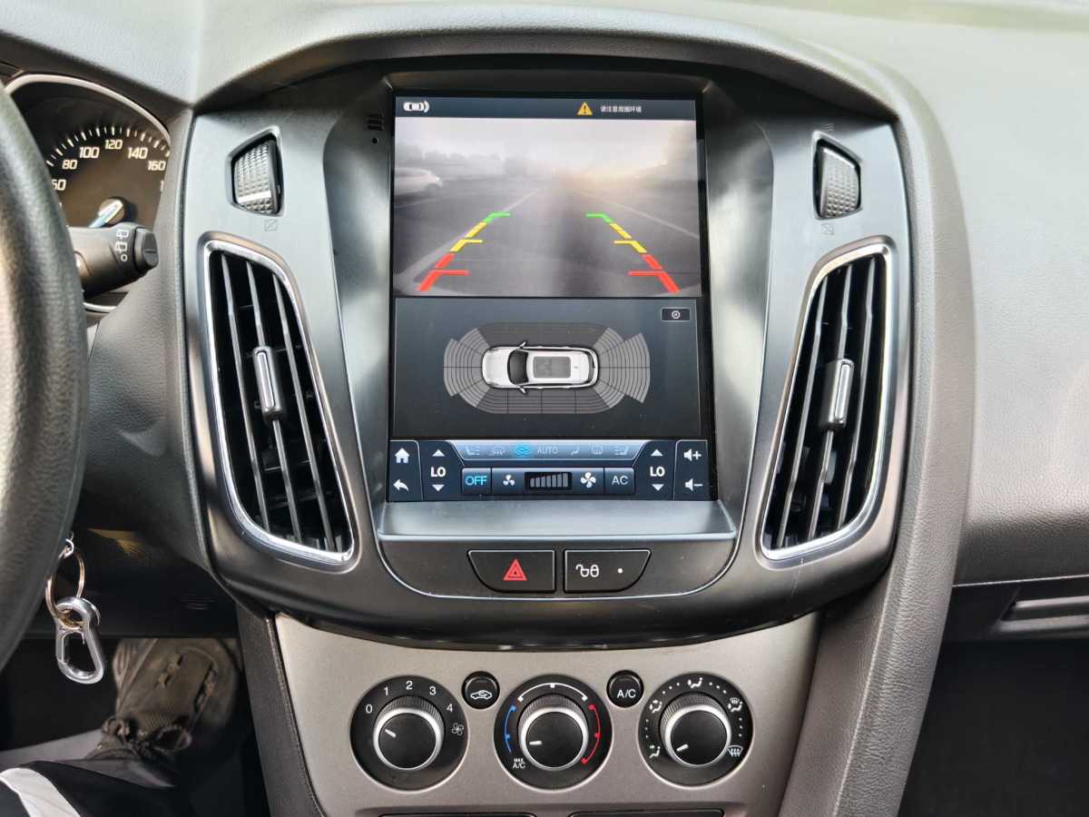 福特 ?？怂? 2012款 兩廂 1.6L 自動(dòng)舒適型圖片