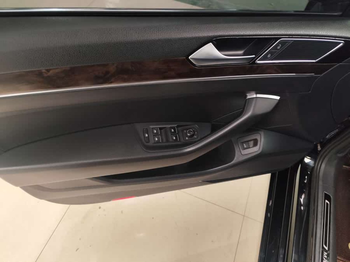 大眾 邁騰  2019款  330TSI DSG 豪華型 國(guó)VI圖片