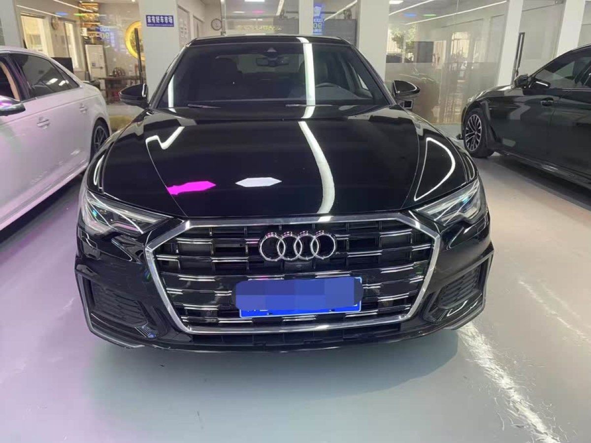 奧迪 奧迪A6L  2023款 改款 45 TFSI 臻選動(dòng)感型圖片