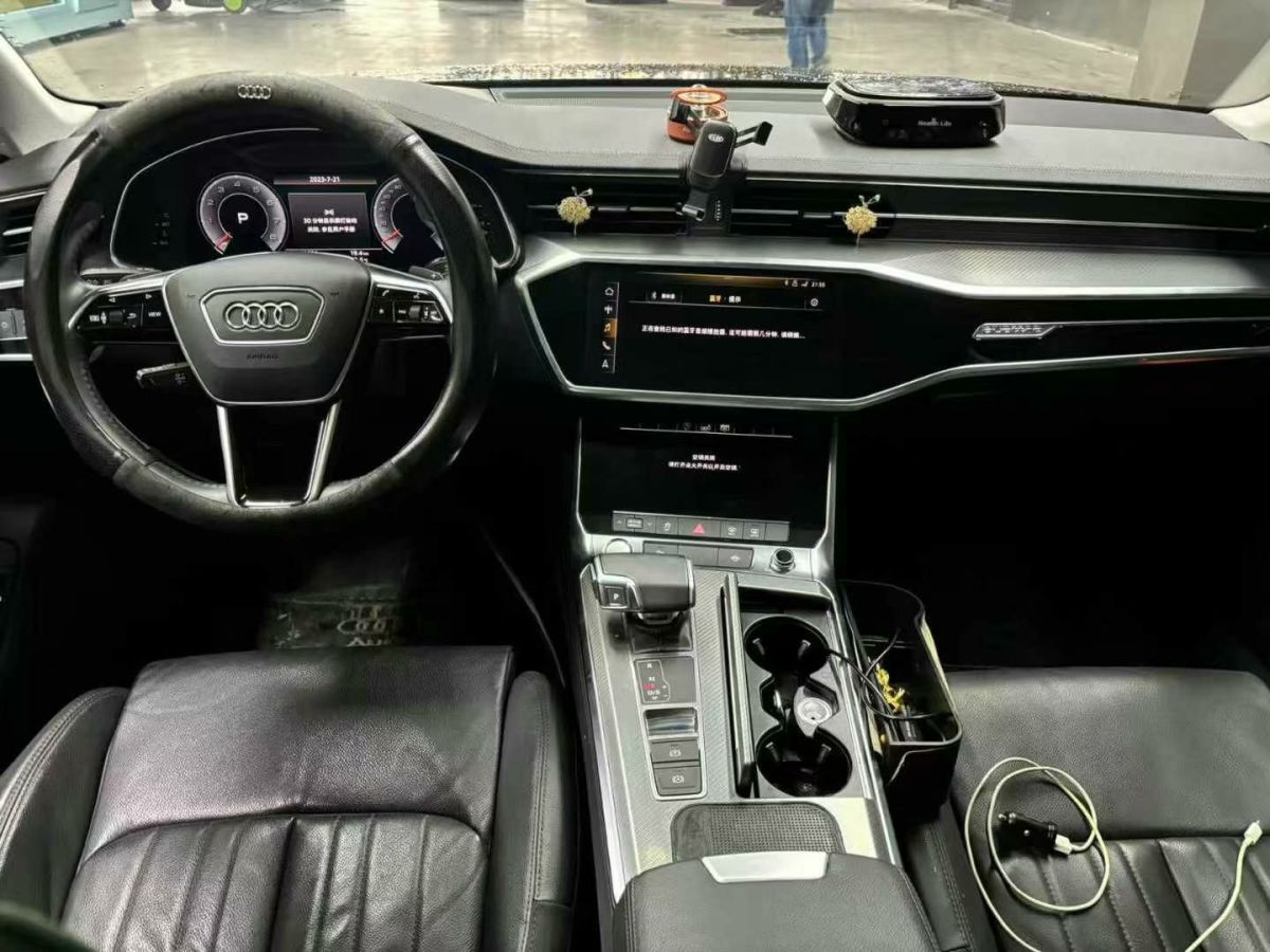 奧迪 奧迪A6L  2019款 40 TFSI 豪華動(dòng)感型圖片