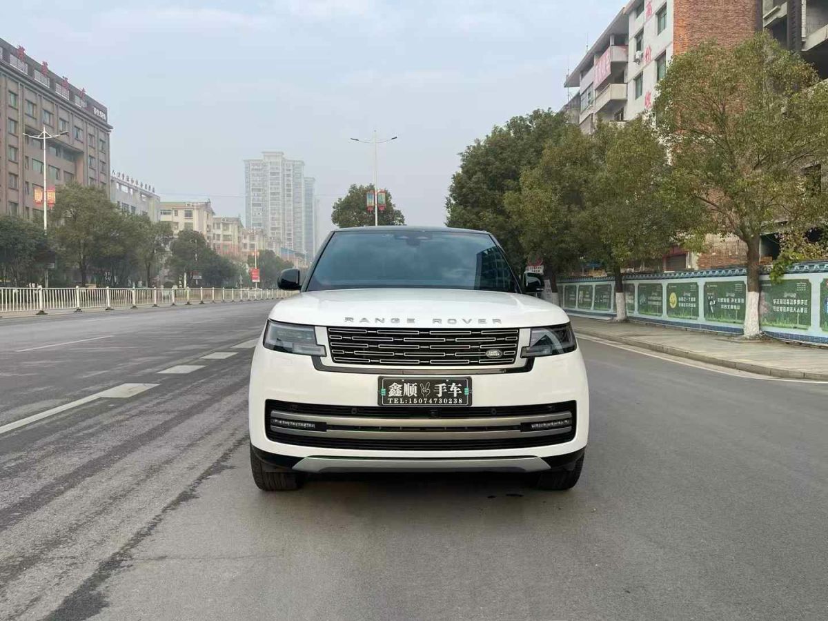 路虎 攬勝  2023款 3.0 L6 360PS 盛世版圖片