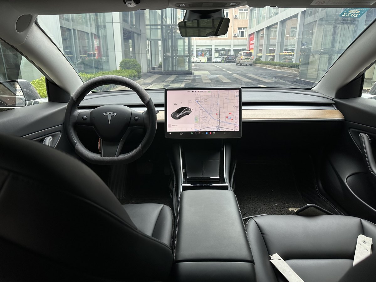 特斯拉 Model 3  2020款 改款 標準續(xù)航后驅(qū)升級版圖片