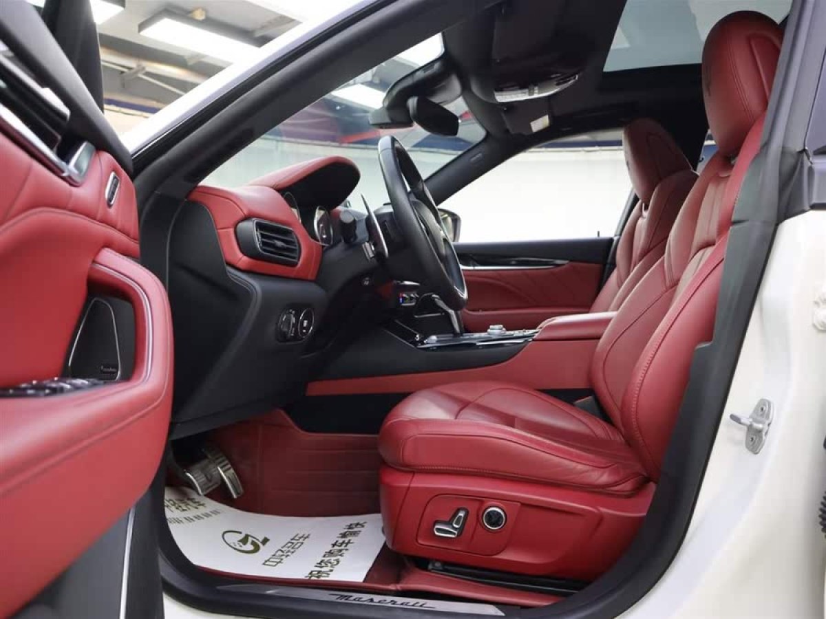 瑪莎拉蒂 Levante  2022款 3.0T Modena圖片