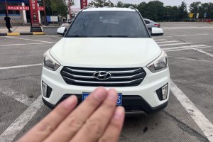 ix25 現(xiàn)代 1.6L 自動兩驅(qū)時尚型GS