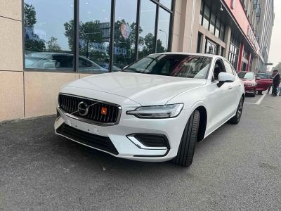 2024年10月 沃尔沃 S60L B4 智逸豪华版图片