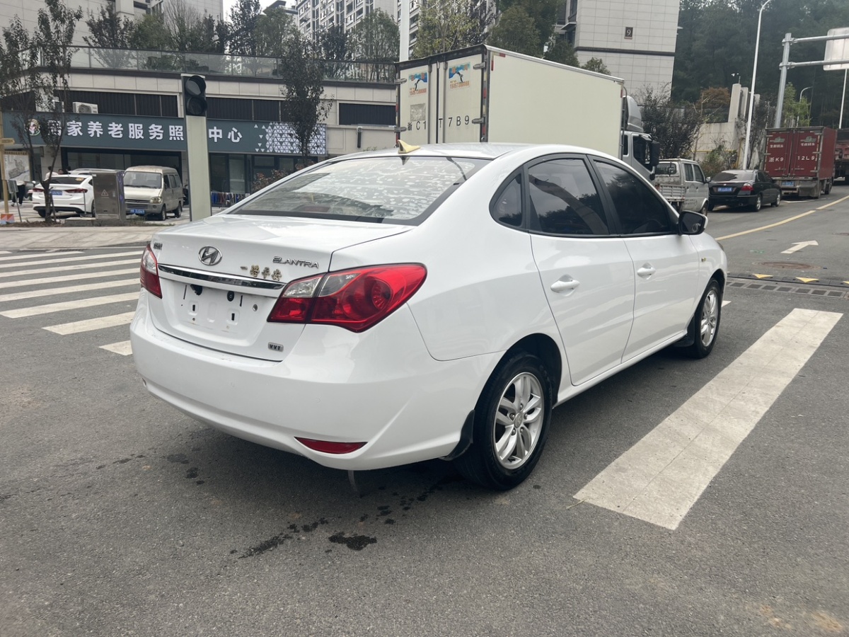 2015年6月現(xiàn)代 悅動  2015款 1.6L 自動舒適型