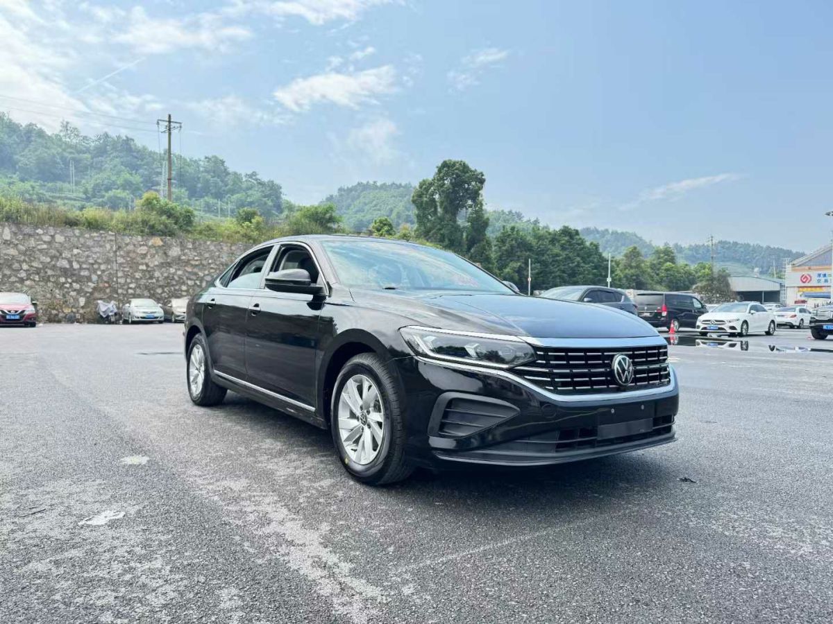 大眾 帕薩特  2022款 280TSI 商務(wù)版圖片