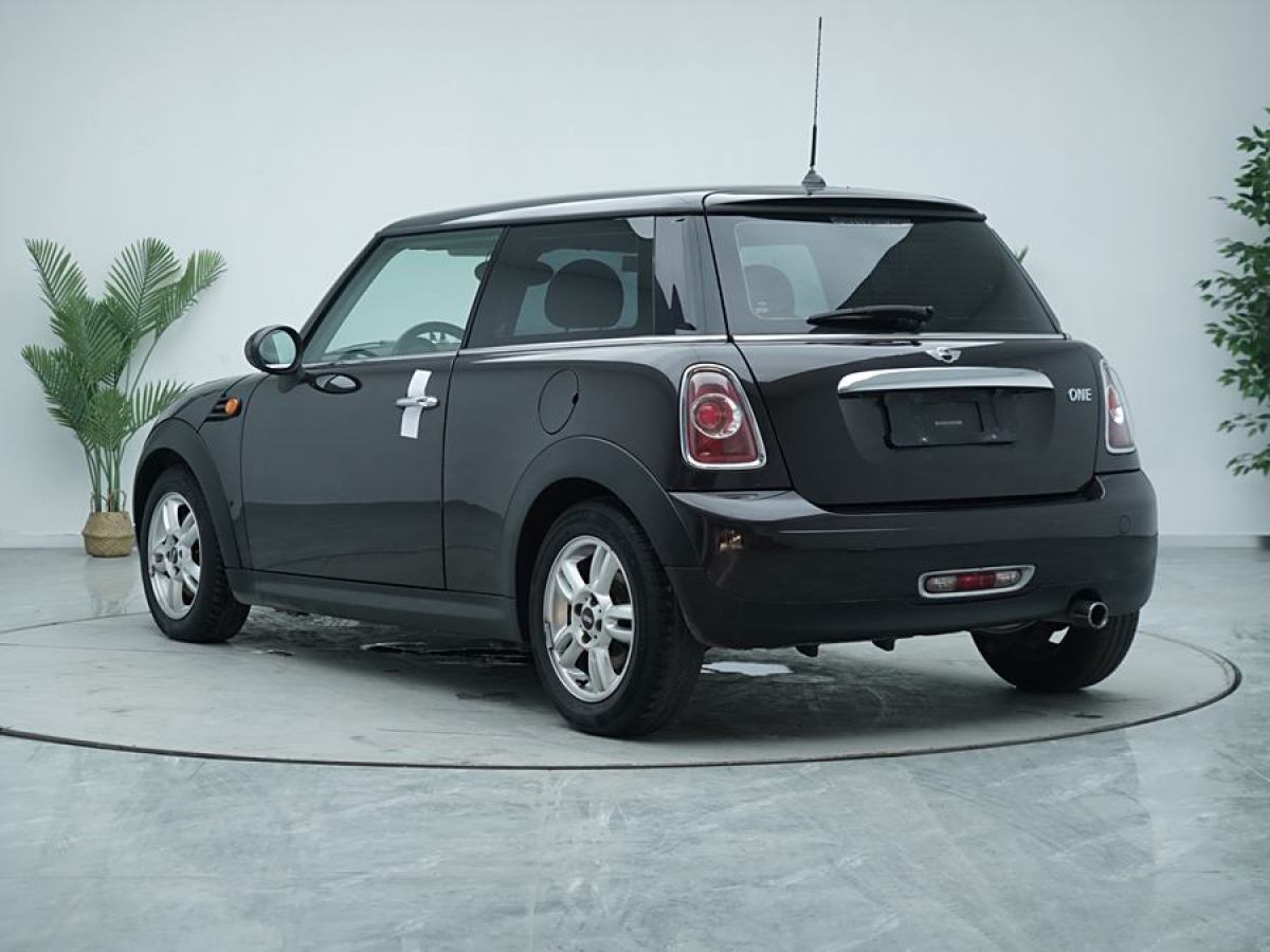 MINI MINI  2013款 1.6L ONE 限量第一款圖片