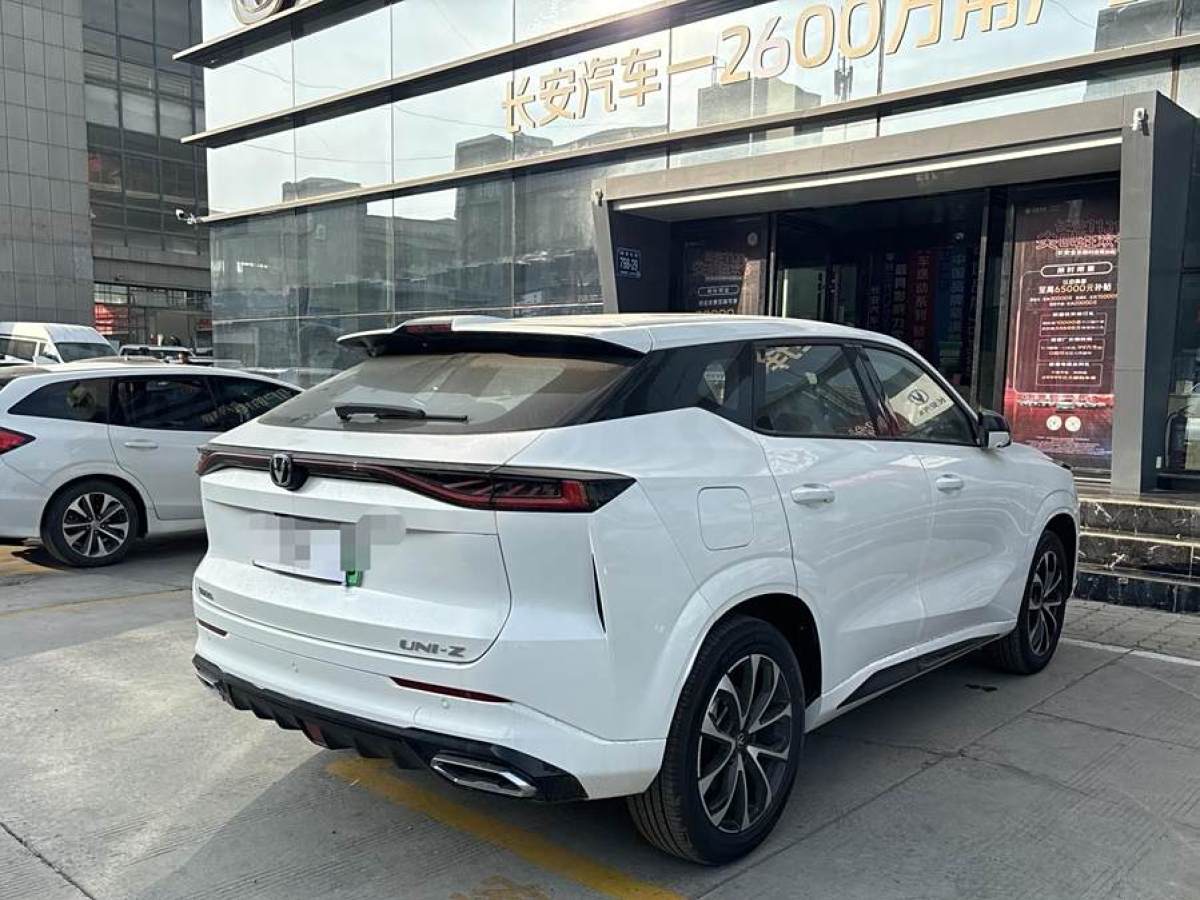 長(zhǎng)安 長(zhǎng)安UNI-K新能源  2024款 智電iDD 1.5T 135km智享型圖片