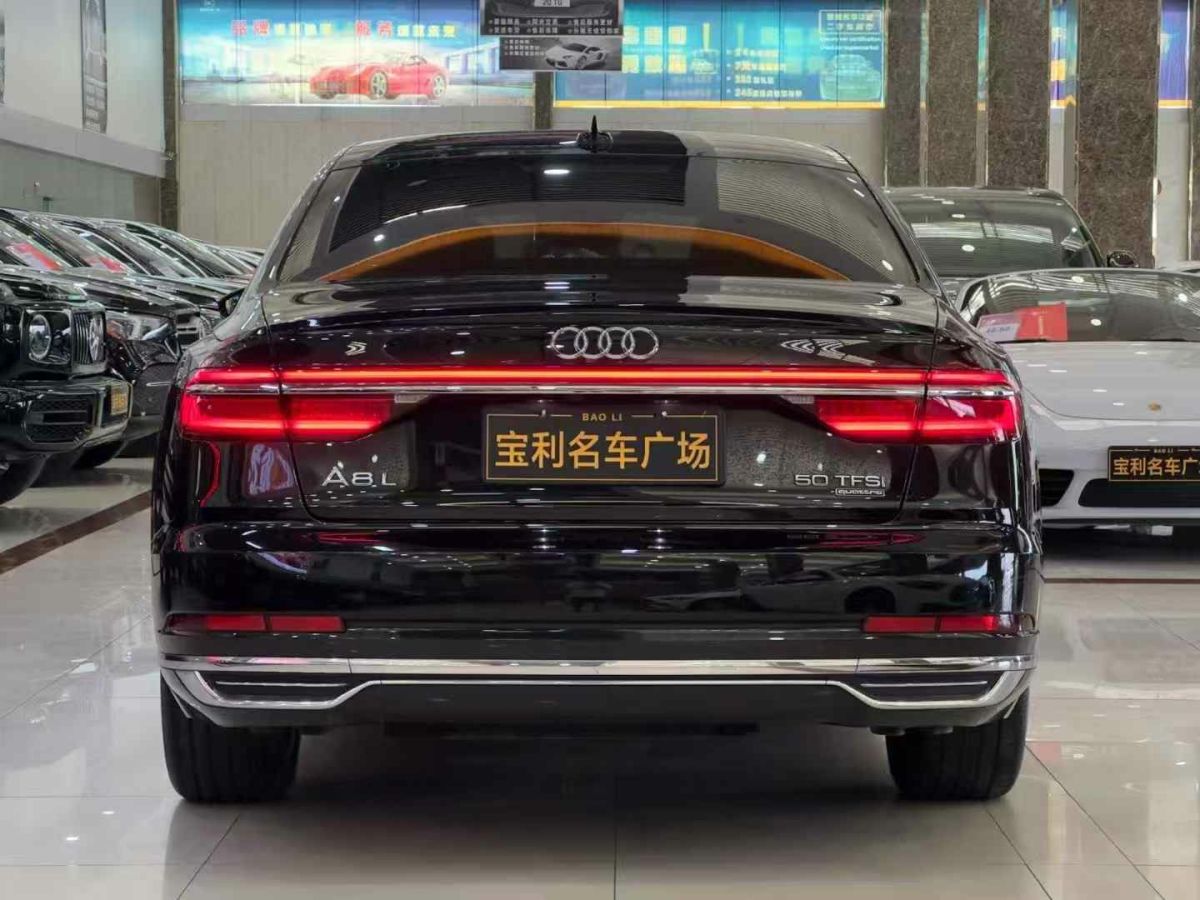 奧迪 奧迪A8  2022款 A8L Horch創(chuàng)始人版 傳奇型圖片