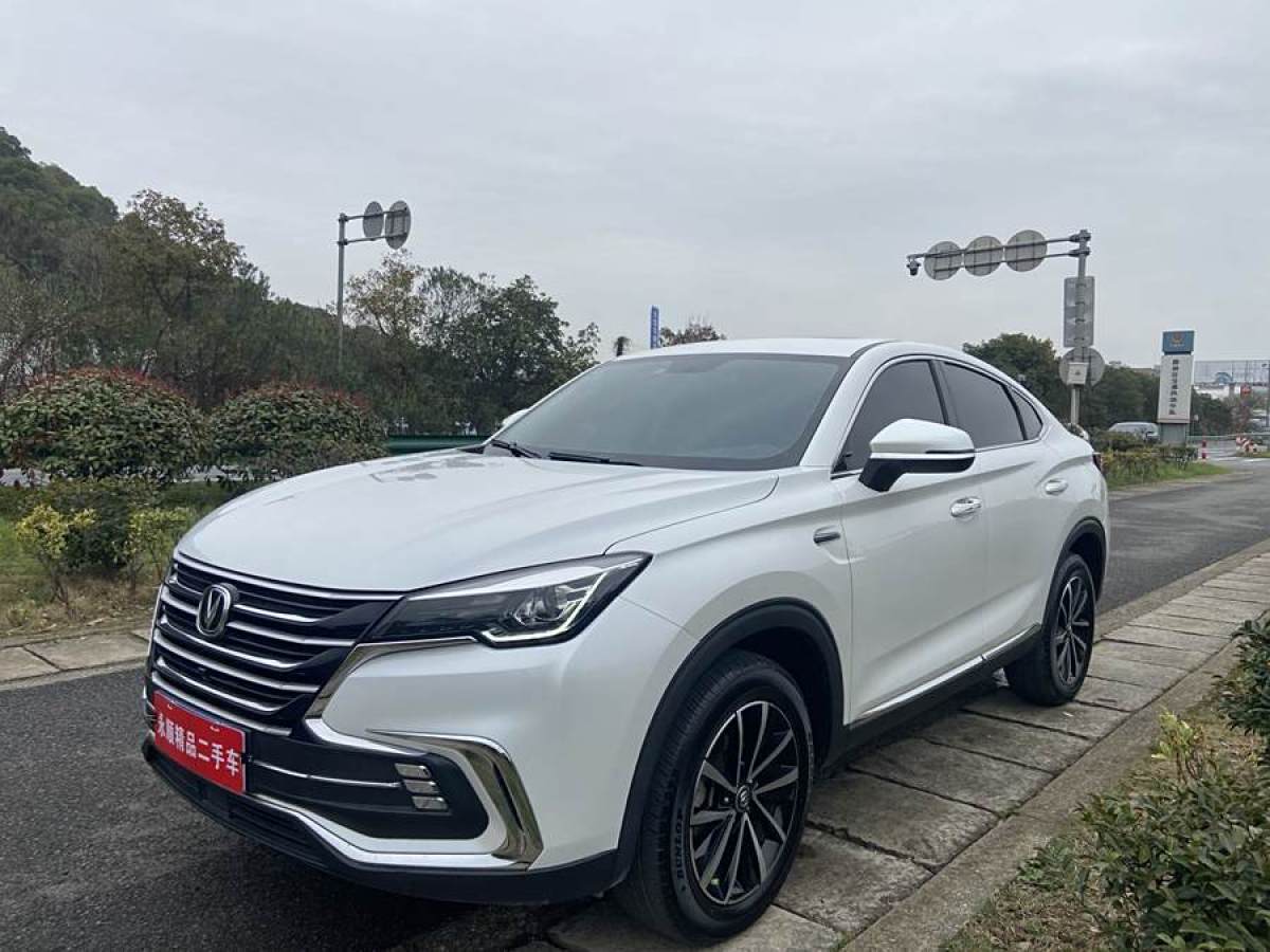 長(zhǎng)安 CS85 COUPE  2019款  2.0T 動(dòng)版 國(guó)VI圖片