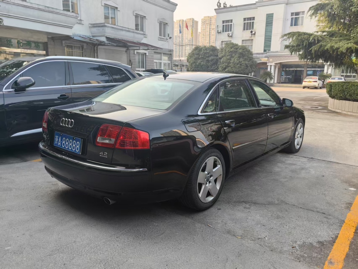 奧迪 奧迪A8  2005款 A8L 4.2L圖片