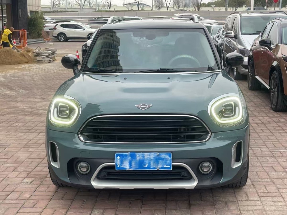 2021年7月MINI COUNTRYMAN  2022款 改款 1.5T COOPER ALL4 鑒賞家