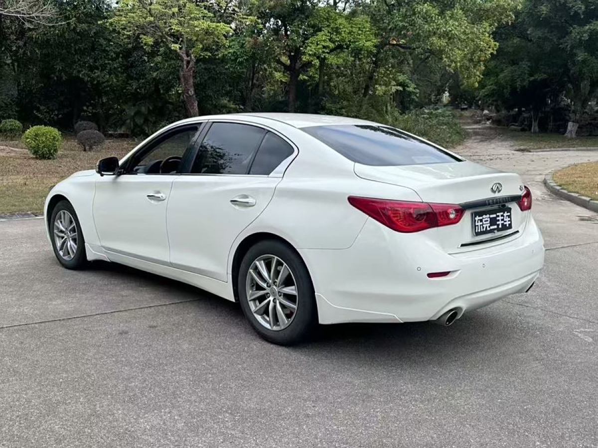 2014年8月英菲尼迪 Q50  2014款 2.0T 舒適版