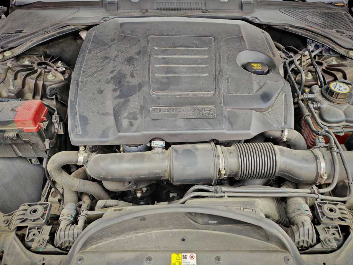 捷豹 XEL  2020款 2.0T 200PS R-DYNAMIC S進取運動版圖片