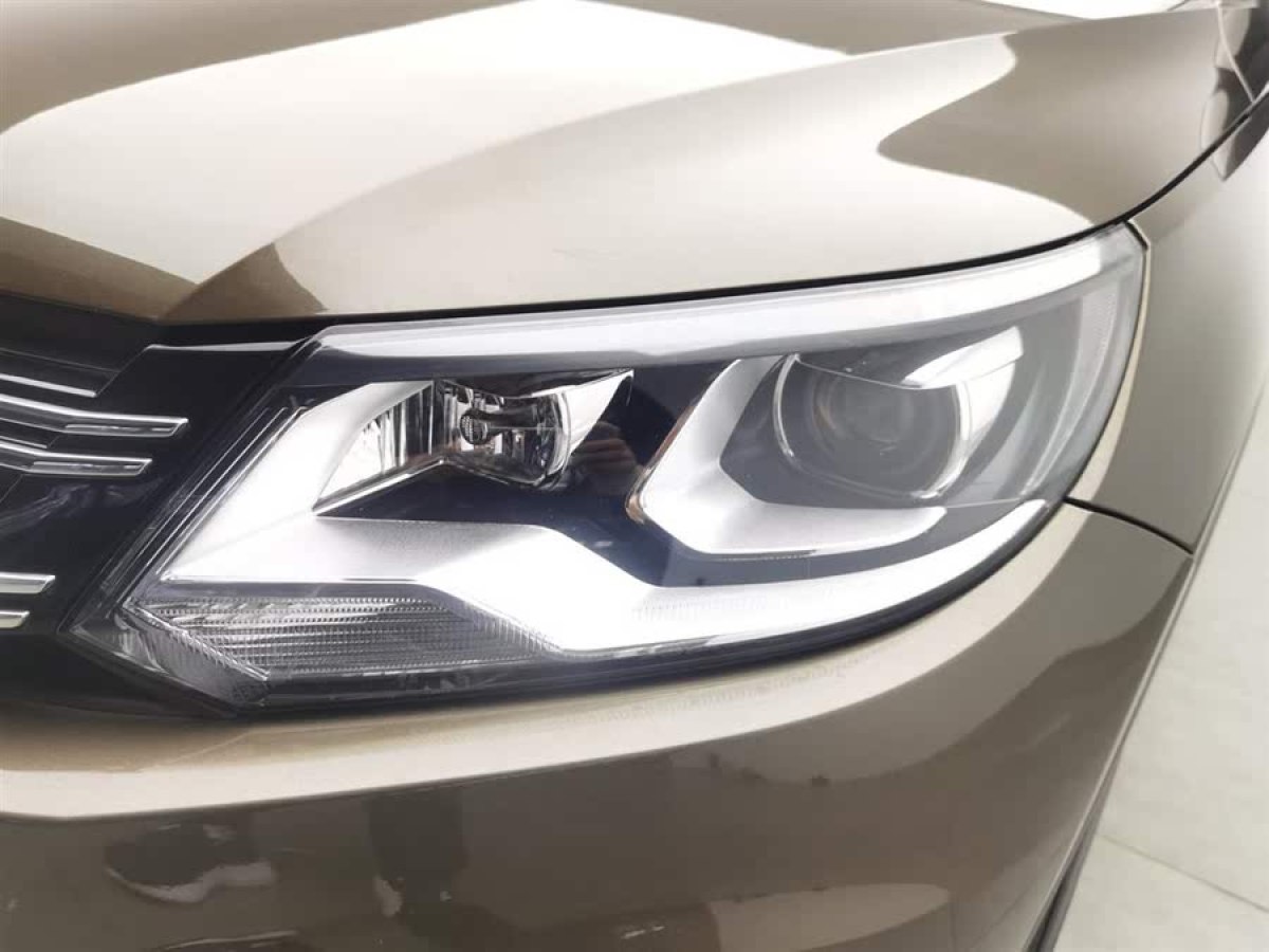 大眾 途觀  2015款 1.8TSI 自動兩驅(qū)風(fēng)尚版圖片