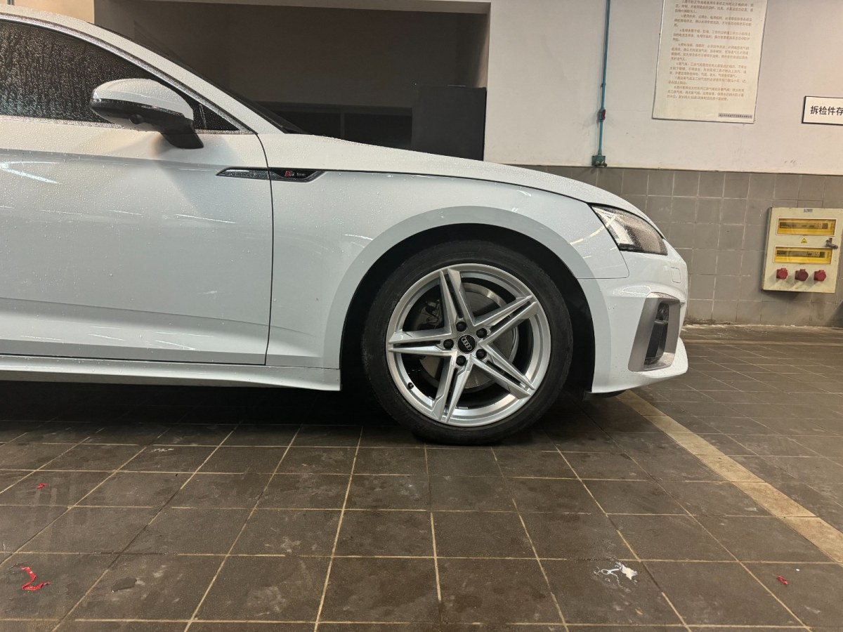 奧迪 奧迪A5  2022款 Sportback 40 TFSI 時尚動感型圖片