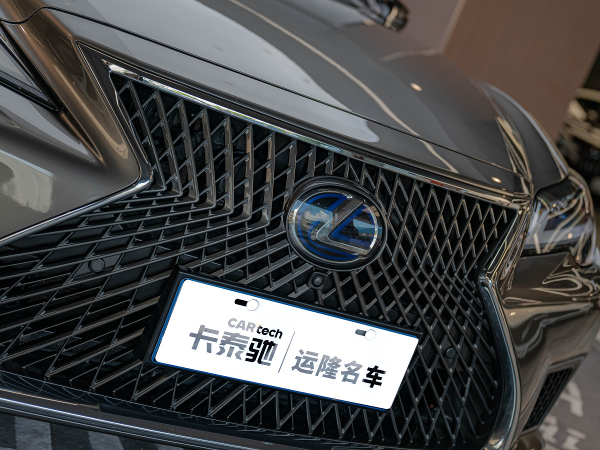 2021年6月雷克薩斯 LS  2021款 500h 卓越版