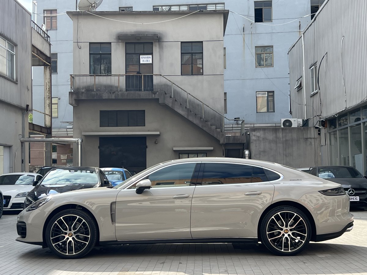 2024年1月保時捷 Panamera  2023款 改款 Panamera 行政加長鉑金版 2.9T