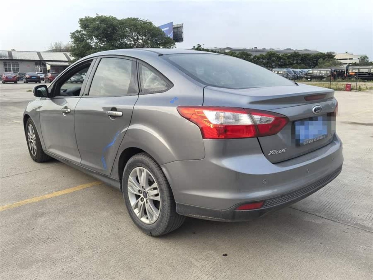 福特 ?？怂? 2012款 三廂 1.6L 手動風(fēng)尚型圖片