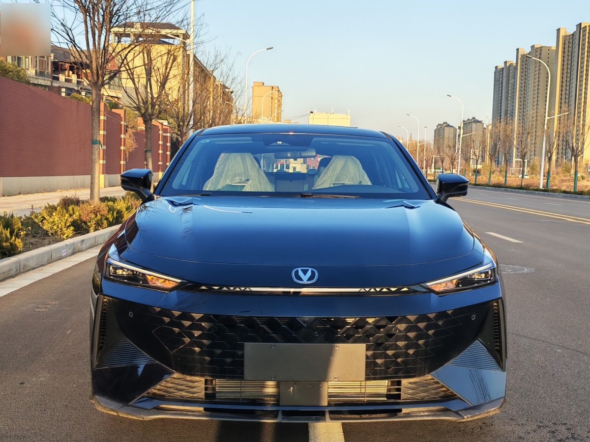 長(zhǎng)安 長(zhǎng)安UNI-V 智電iDD  2024款 藍(lán)鯨智電iDD 136km 智酷型圖片