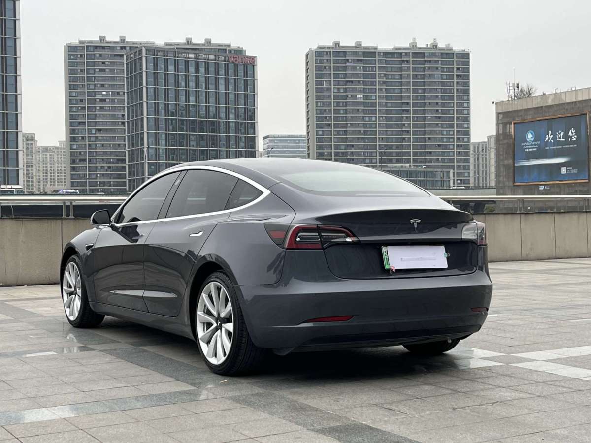 2020年1月特斯拉 Model 3  2019款 標(biāo)準(zhǔn)續(xù)航后驅(qū)升級(jí)版