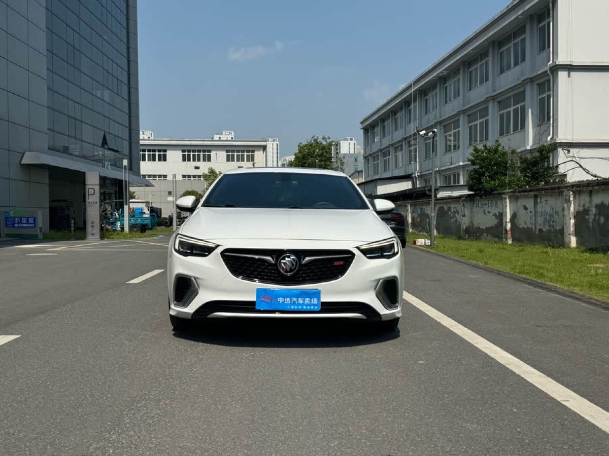 別克 君威  2018款 GS 28T 穿越火線聯(lián)名限量版圖片