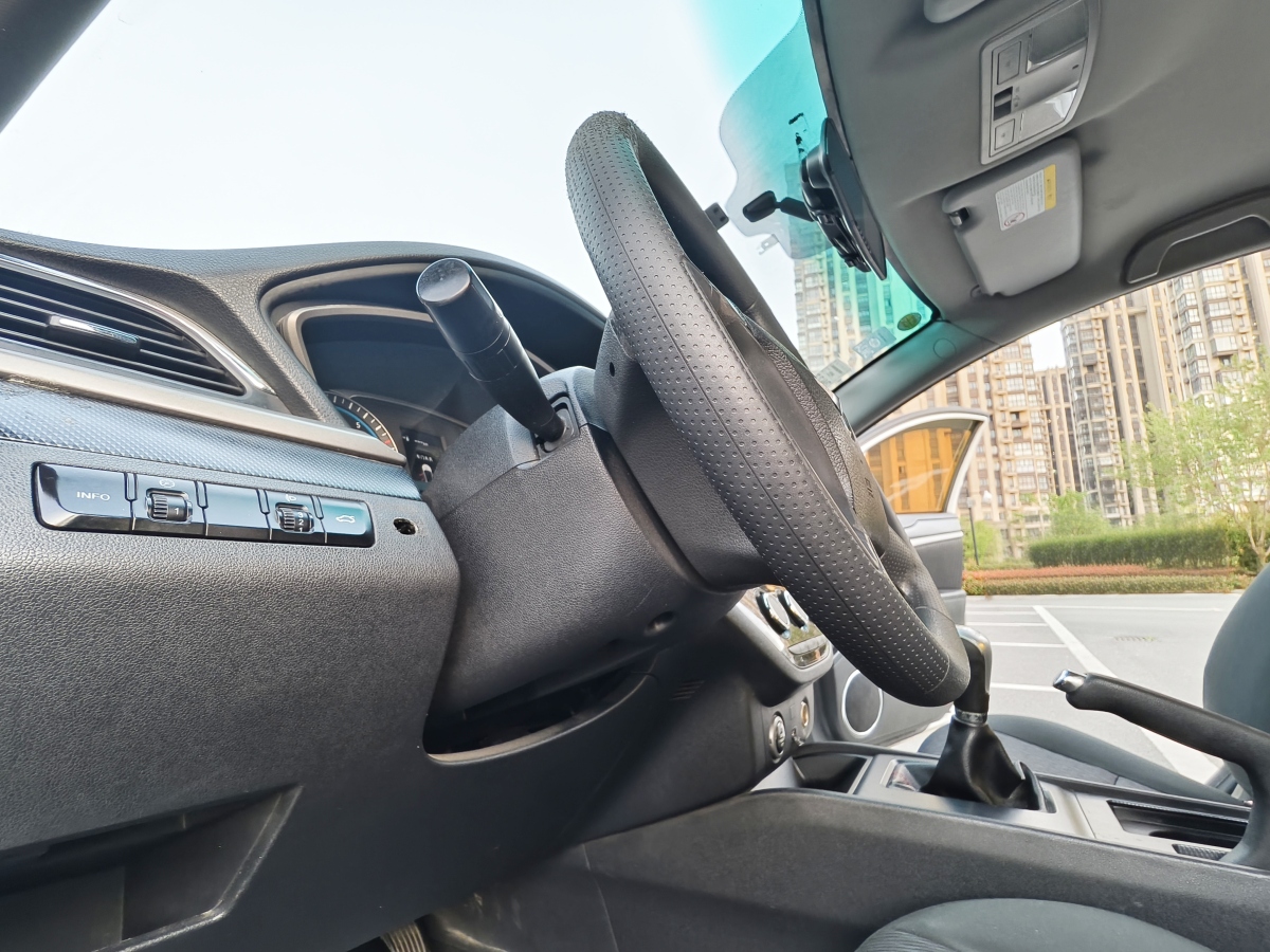 海馬 M6  2017款 1.6L 手動(dòng)舒適型圖片