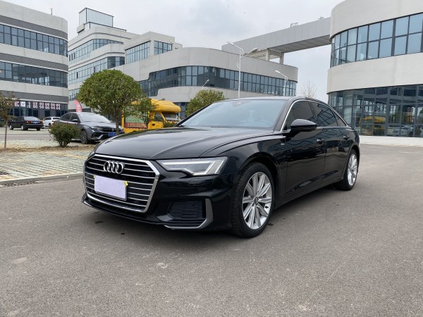 奥迪 奥迪A6L  2021款 45 TFSI 臻选动感型