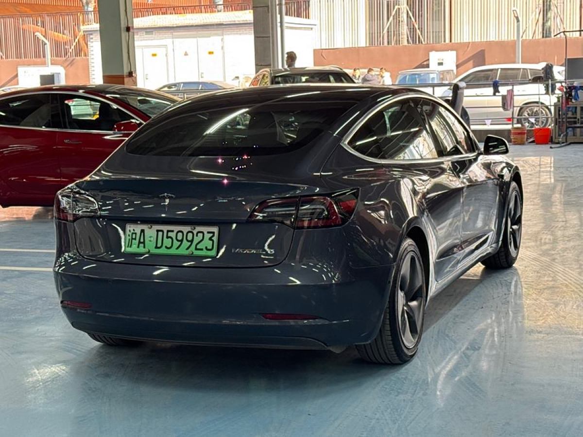 特斯拉 Model 3  2019款 標(biāo)準(zhǔn)續(xù)航后驅(qū)升級(jí)版圖片