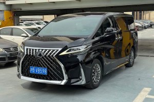 LM 雷克薩斯 300h 七座雋雅版