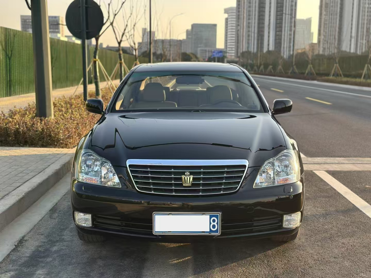 豐田 皇冠  2007款 2.5L Royal 導(dǎo)航版圖片