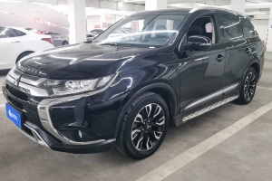 歐藍(lán)德 三菱 2.0L 兩驅(qū)暢享版 5座 國(guó)VI