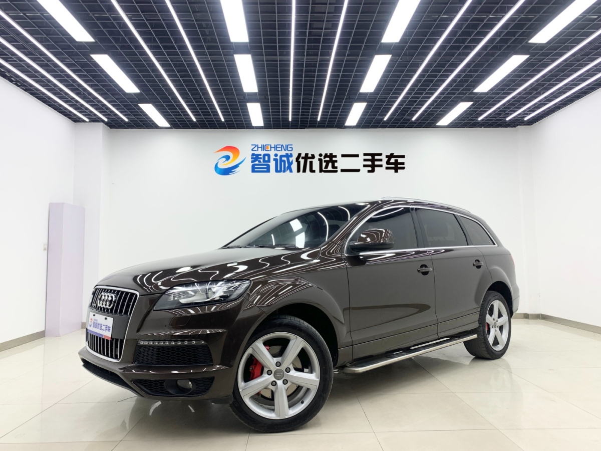 2013年12月奧迪 奧迪Q7  2013款 40 TFSI 技術(shù)型