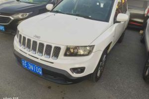 指南者 Jeep 2.0L 兩驅(qū)豪華版