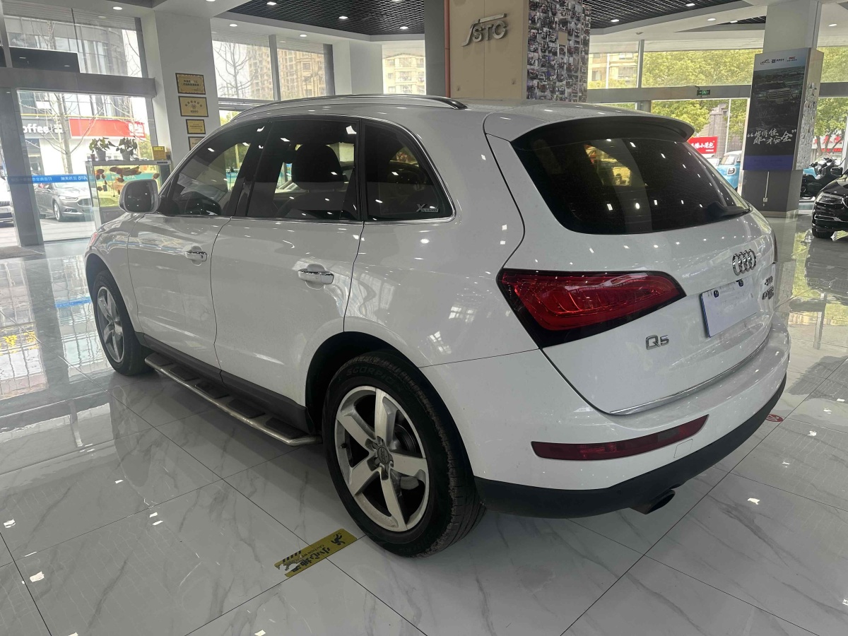 奧迪 奧迪Q5  2016款 40 TFSI 技術(shù)型圖片