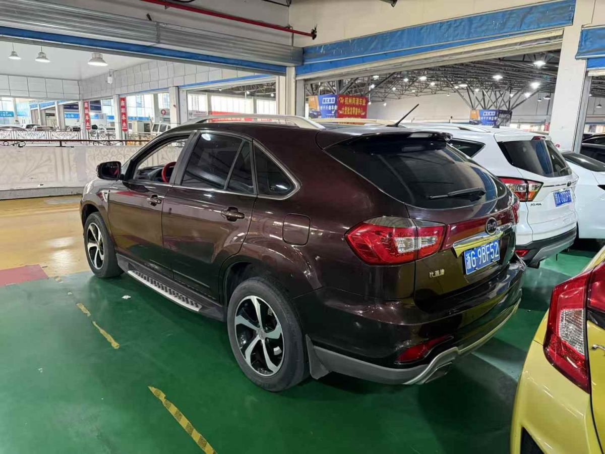 比亞迪 S7  2015款 1.5TI 升級(jí)版尊貴型圖片