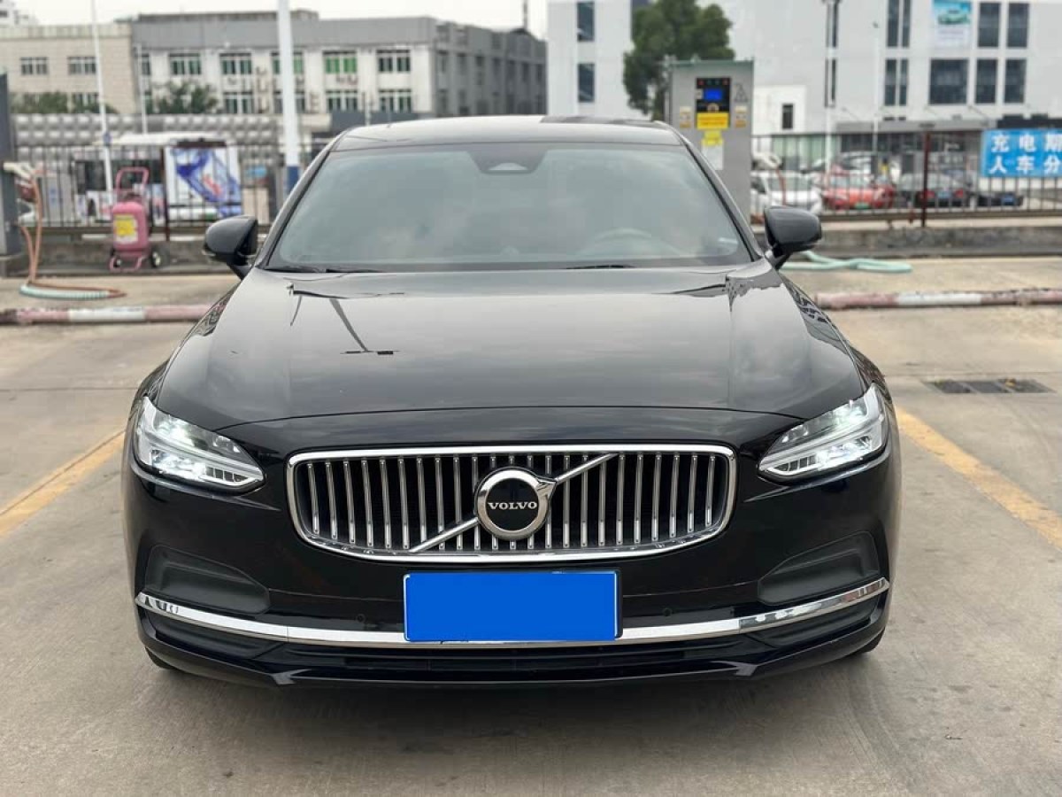 沃爾沃 S90  2022款 B5 智逸豪華版圖片