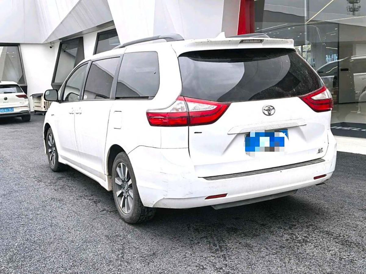 豐田 塞納  2015款 3.5L 四驅(qū)L圖片