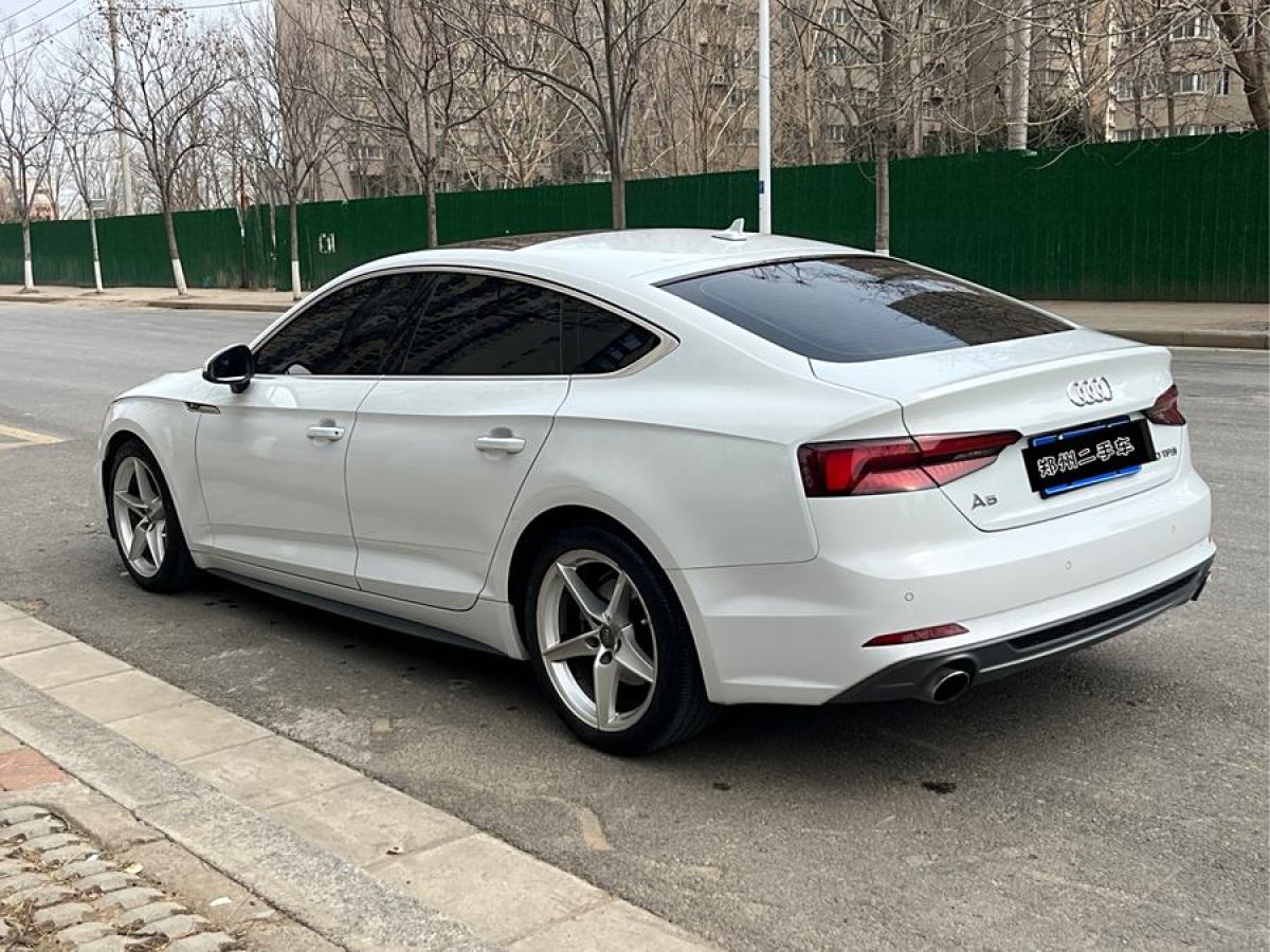 奧迪 奧迪A5  2017款 Sportback 40 TFSI 時(shí)尚型圖片