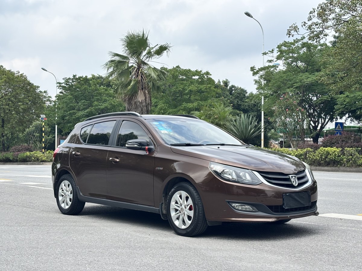 寶駿 610  2014款 CROSS 1.5L 手動標準型圖片