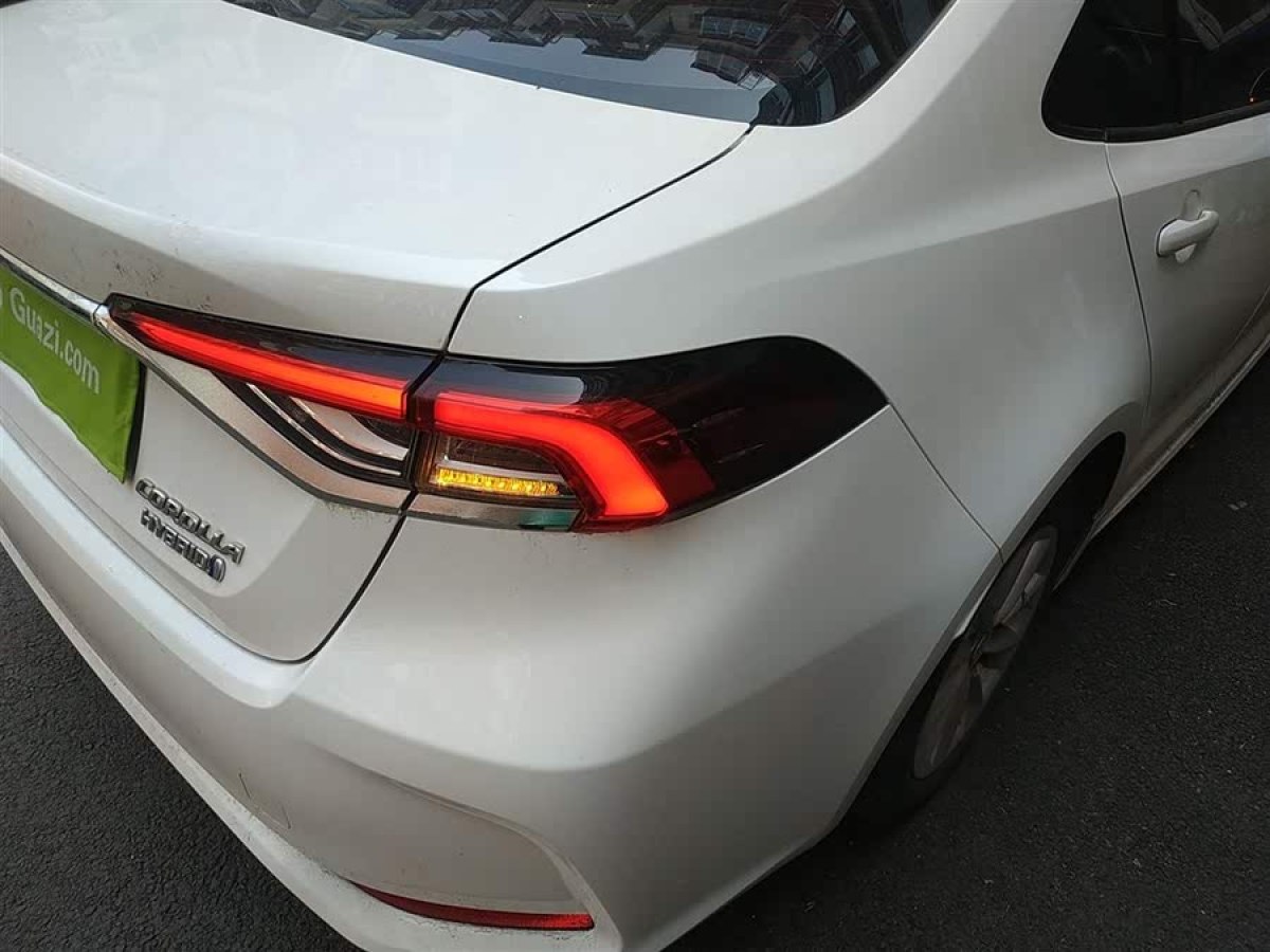 豐田 卡羅拉  2021款 雙擎 1.8L E-CVT精英版圖片