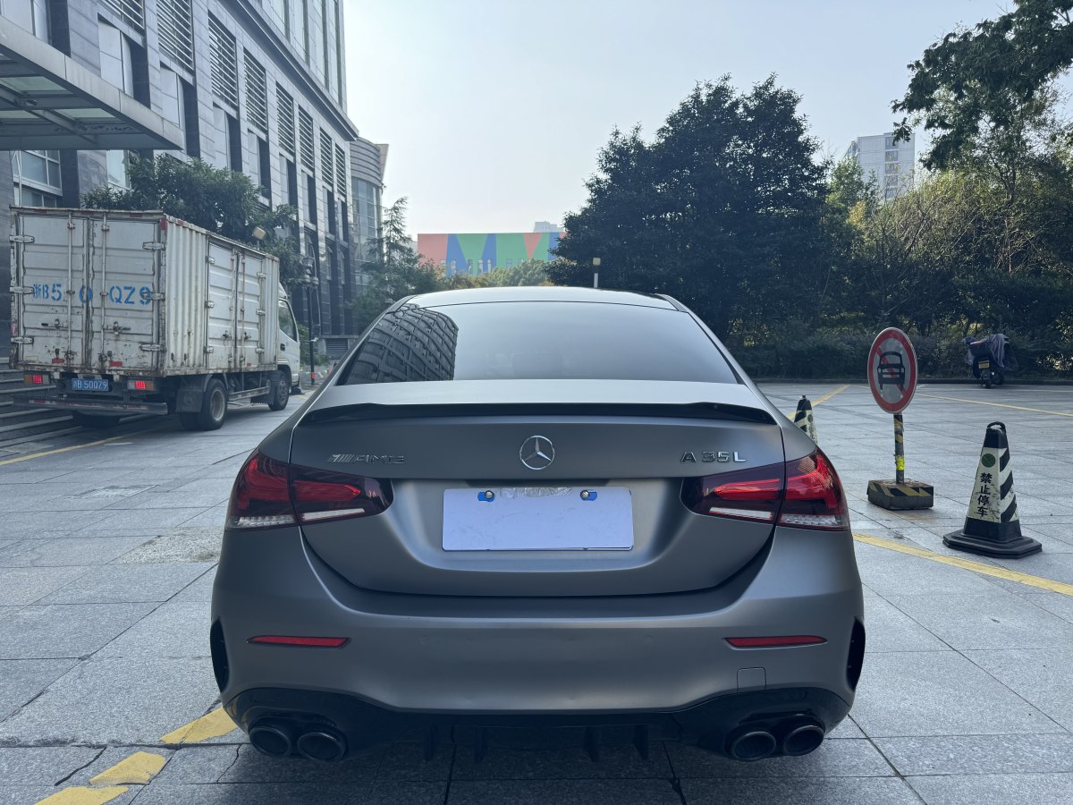 奔馳 奔馳A級AMG  2022款 AMG A 35 L 4MATIC 熾夜特別版圖片