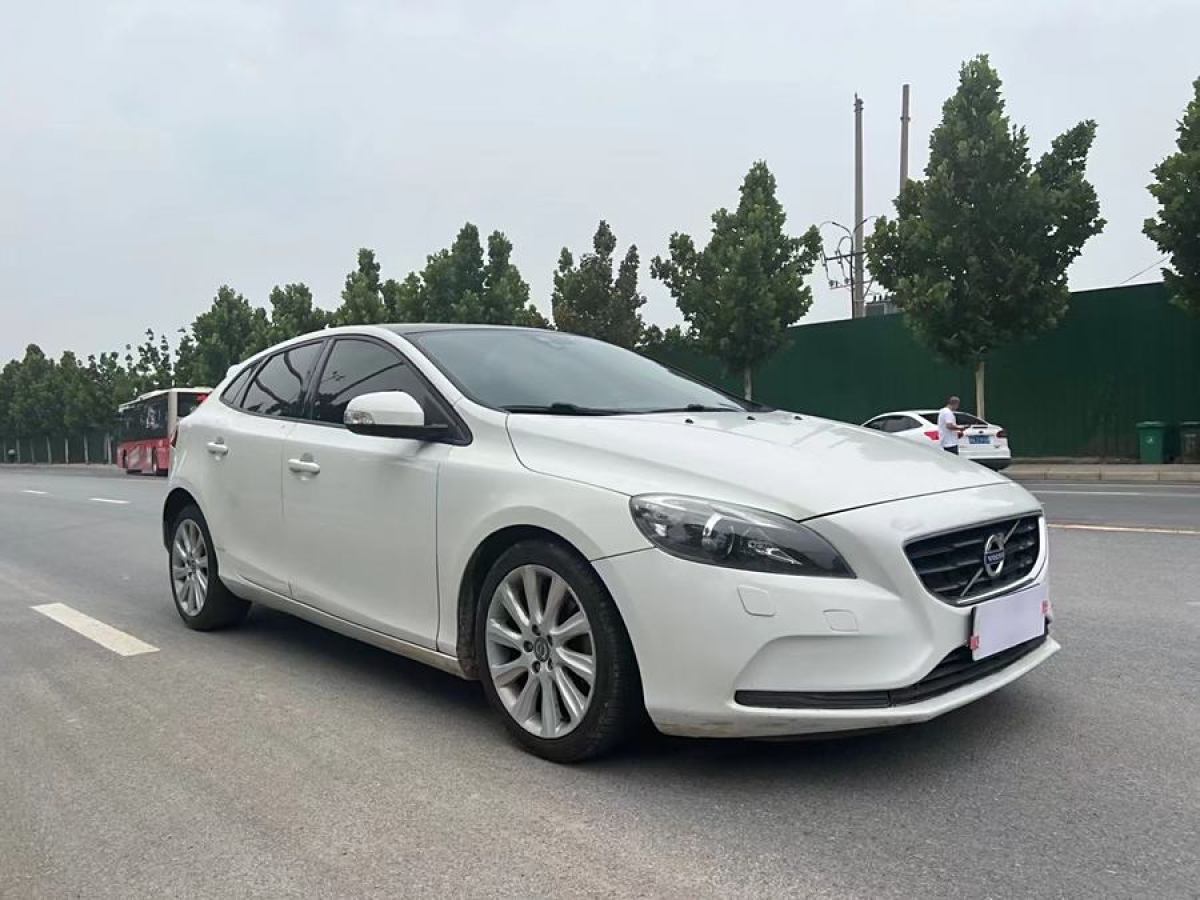 沃爾沃 V40  2015款 1.6T 智雅版圖片