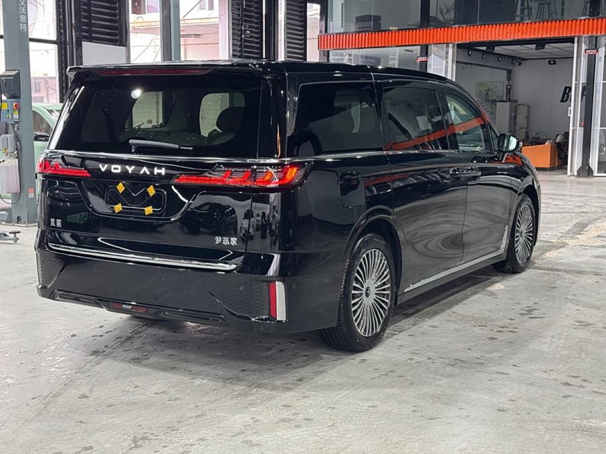 嵐圖 夢想家  2024款 PHEV 超長續(xù)航尊貴版圖片